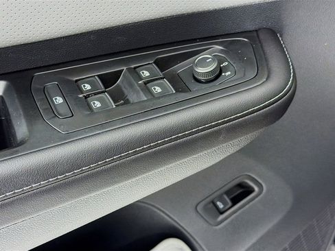 New 2026 Volkswagen Atlas Cross Sport SEL R-Line AWD/4WD image 19