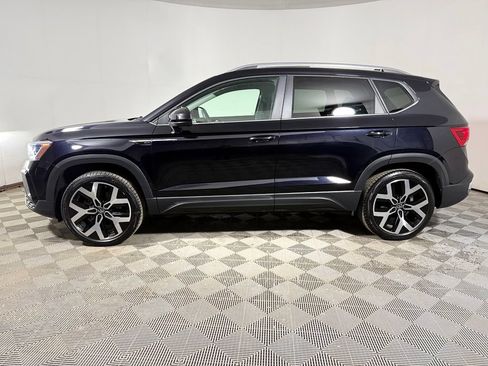 Used 2023 Volkswagen Taos SEL AWD/4WD image 3