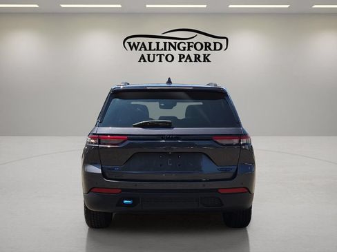 Used 2023 Jeep Grand Cherokee Trailhawk AWD/4WD image 4