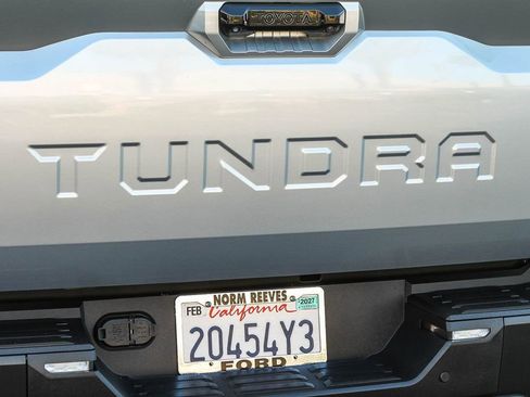 Used 2024 Toyota Tundra Limited AWD/4WD image 12