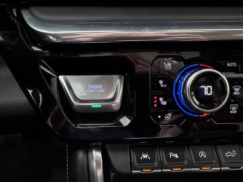 Certified 2024 GMC Sierra 1500 Denali Ultimate AWD/4WD image 25