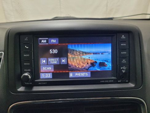 Used 2018 Dodge Grand Caravan SE FWD image 25