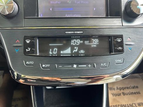 Used 2014 Toyota Avalon XLE Premium FWD image 24