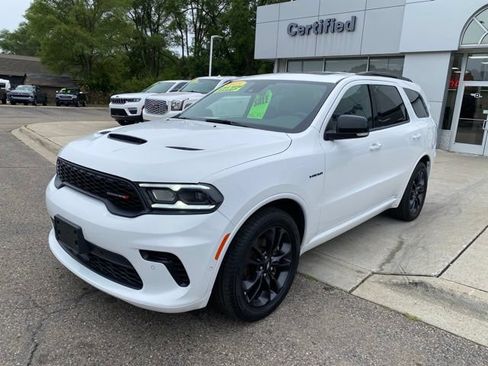 Used 2025 Dodge Durango R/T w/ Blacktop Package AWD/4WD image 11
