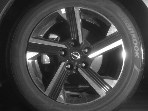 Used 2025 Nissan Sentra SV FWD image 12