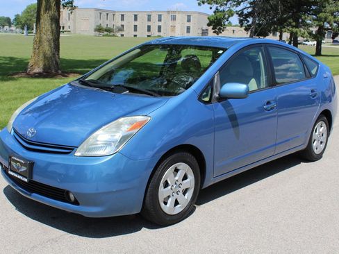 Used 2005 Toyota Prius image 2