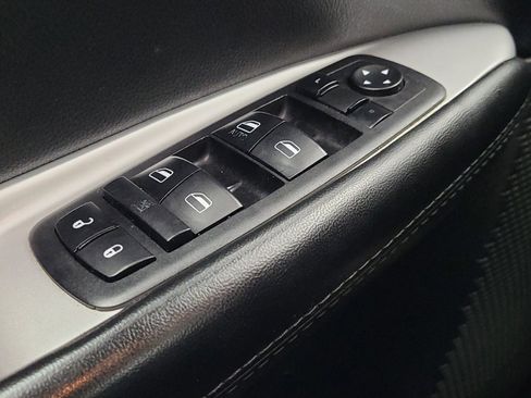 Used 2018 Dodge Journey SE FWD image 27