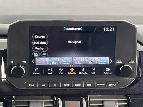 Certified 2025 Nissan Pathfinder SL w/ Cargo Package AWD/4WD image 17