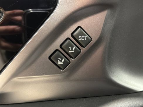 Used 2024 Subaru Legacy Limited AWD/4WD image 17