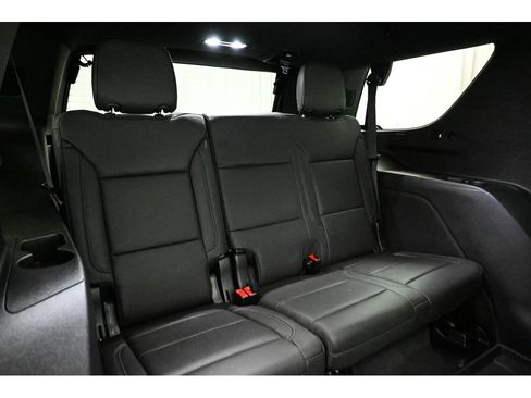 Used 2024 Chevrolet Tahoe Z71 w/ Z71 Off-Road Package AWD/4WD image 19
