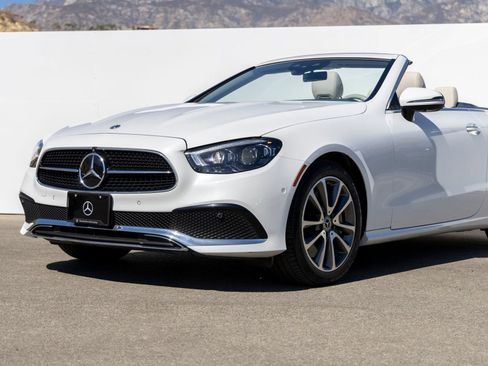 Certified 2023 Mercedes-Benz E 450 Cabriolet image 3