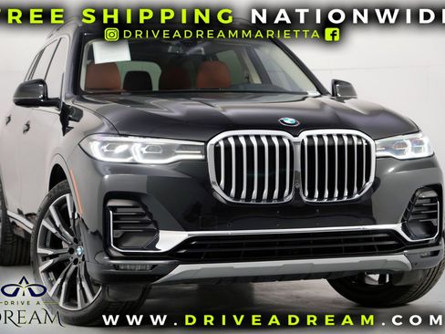 Used 2022 BMW X7 xDrive40i w/ Premium Package image 2