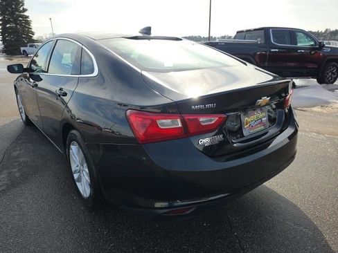 Used 2018 Chevrolet Malibu LT FWD image 3