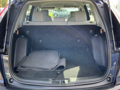Used 2018 Honda CR-V LX image 12