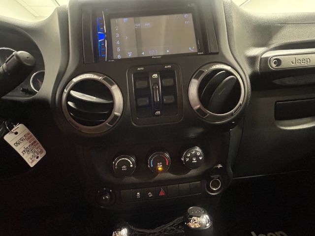 Used 2015 Jeep Wrangler Unlimited Sport w/ Quick Order Package 24S AWD/4WD image 20