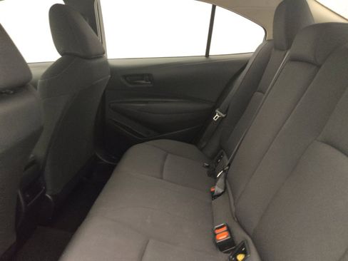 Used 2022 Toyota Corolla LE image 18