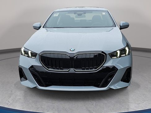 New 2027 BMW 530i xDrive AWD/4WD image 2