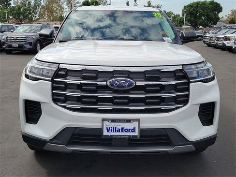 Used 2025 Ford Explorer Active image 24