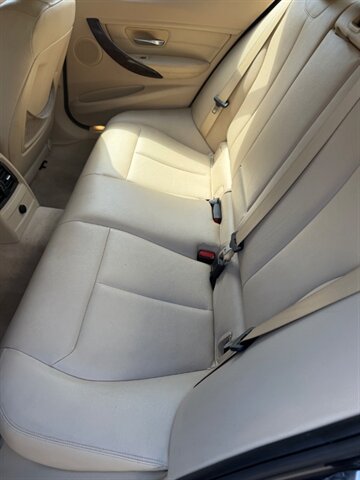 Used 2014 BMW 335i Sedan w/ Technology Package RWD image 21