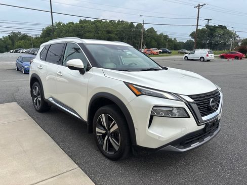 Used 2023 Nissan Rogue SL w/ SL Premium Package AWD/4WD image 11