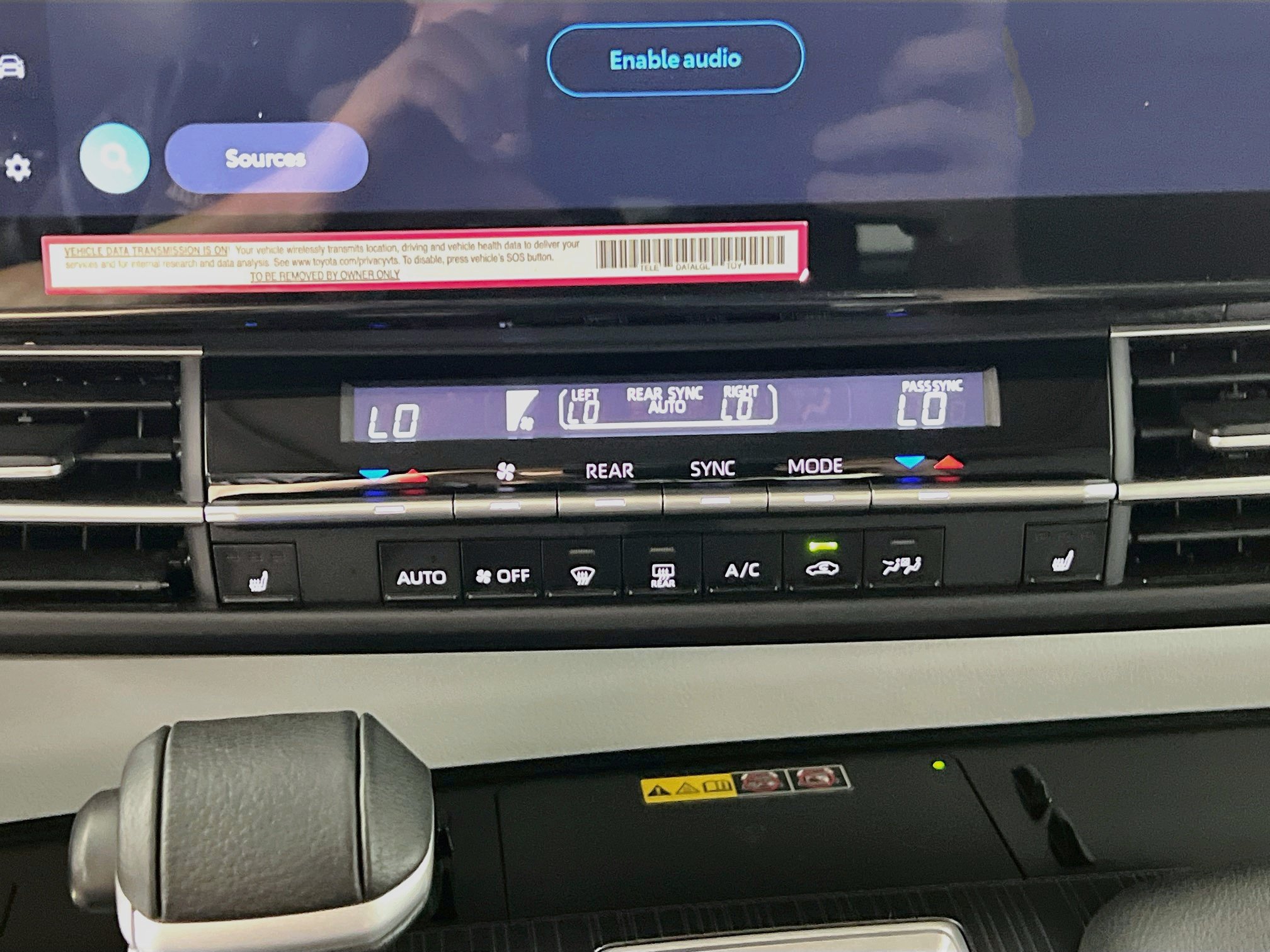 Used 2025 Toyota Sienna XLE w/ XLE Plus Package FWD image 26