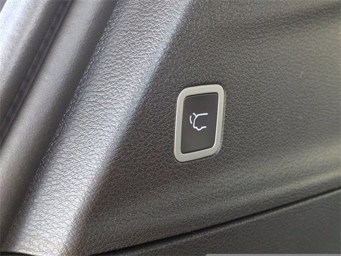 New 2026 Chrysler Pacifica Select image 14