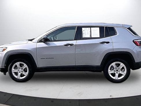 Used 2023 Jeep Compass Sport AWD/4WD image 5