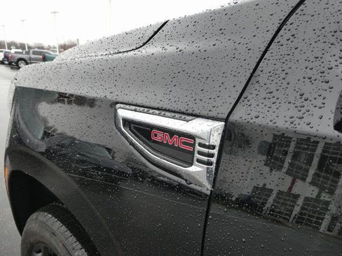 New 2026 GMC Yukon XL Denali w/ Sun & Power Step Package AWD/4WD image 31