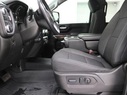 Used 2022 GMC Sierra 2500 SLE w/ SLE Value Package; AWD/4WD image 8
