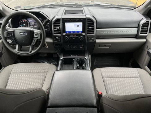 Used 2021 Ford F250 XLT w/ XLT Premium Package AWD/4WD image 22