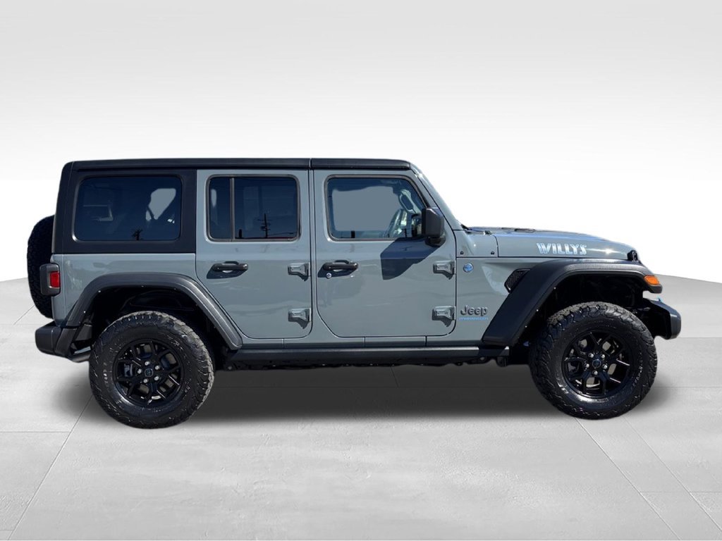 Used 2024 Jeep Wrangler Unlimited AWD/4WD image 2