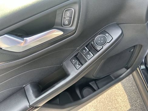 Used 2021 Ford Escape SEL w/ SEL Stealth AWD Package image 17