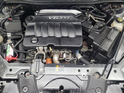 Used 2014 Chevrolet Impala LT w/ LT Sunroof Package FWD image 30