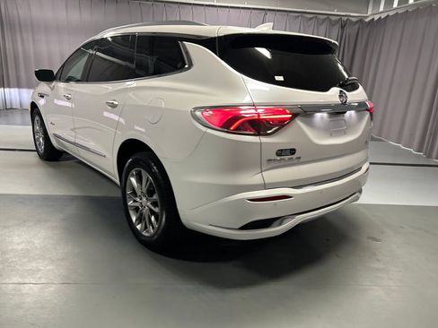Used 2022 Buick Enclave Avenir FWD image 5