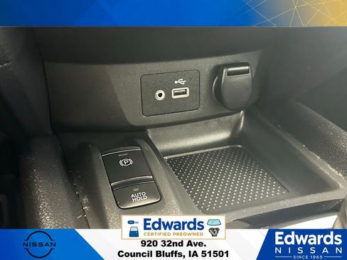 Used 2022 Nissan Rogue Sport SL AWD/4WD image 25