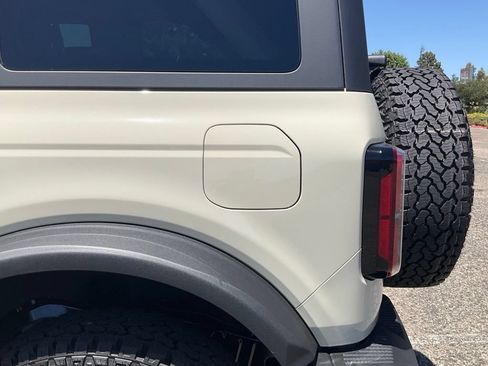 Used 2026 Ford Bronco Badlands AWD/4WD image 11