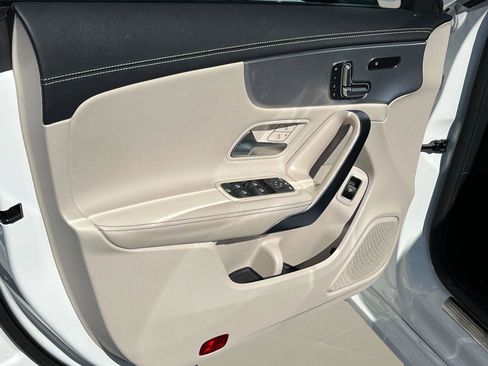 Used 2020 Mercedes-Benz CLA 250 image 24