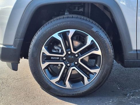 Certified 2022 Jeep Compass Limited image 23