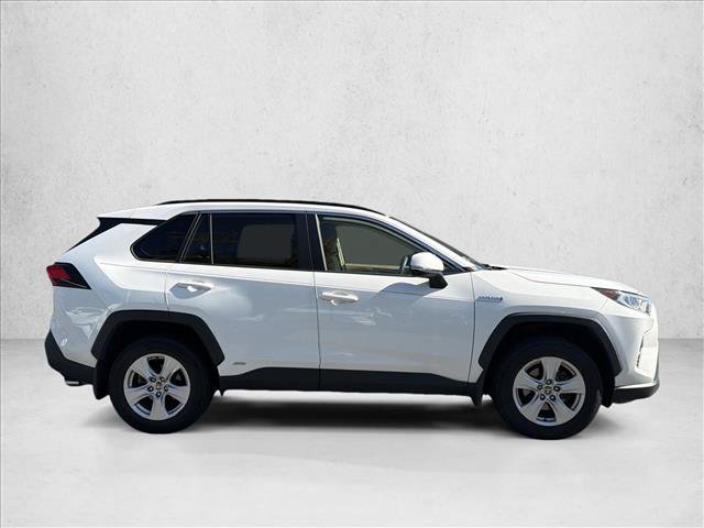 Used 2021 Toyota RAV4 XLE w/ Convenience Package AWD/4WD image 4