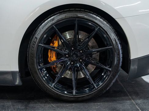 Used 2010 Nissan GT-R Premium AWD/4WD image 18