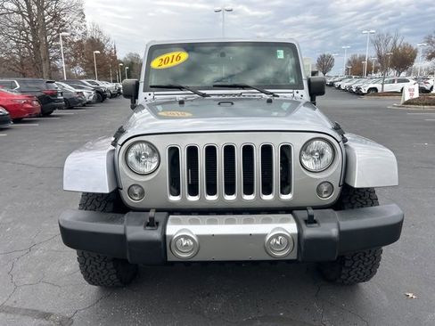 Used 2016 Jeep Wrangler Unlimited Sahara w/ Connectivity Group image 2