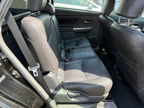 Used 2012 Toyota Prius V Three FWD image 17