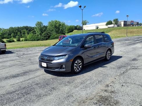 Used 2025 Honda Odyssey EX-L image 36