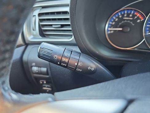 Used 2012 Subaru Forester 2.5X Limited image 29