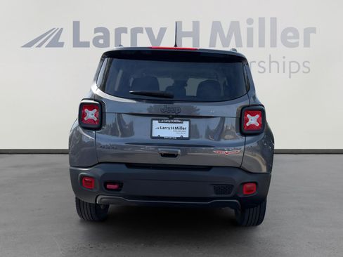 Used 2020 Jeep Renegade Trailhawk AWD/4WD image 4