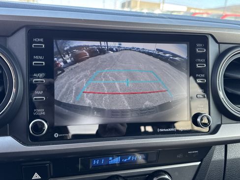 Used 2022 Toyota Tacoma SR5 image 25