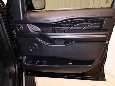 Certified 2021 Ford Expedition Platinum AWD/4WD image 23