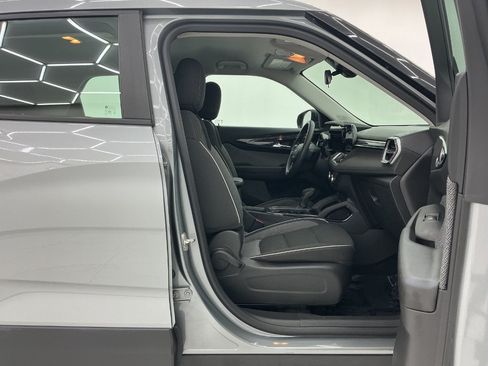 Used 2024 Chevrolet TrailBlazer LS FWD image 15