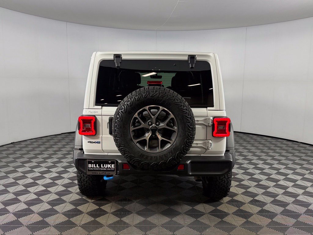 Used 2022 Jeep Wrangler Unlimited Rubicon 4xe w/ Cold Weather Group AWD/4WD image 7