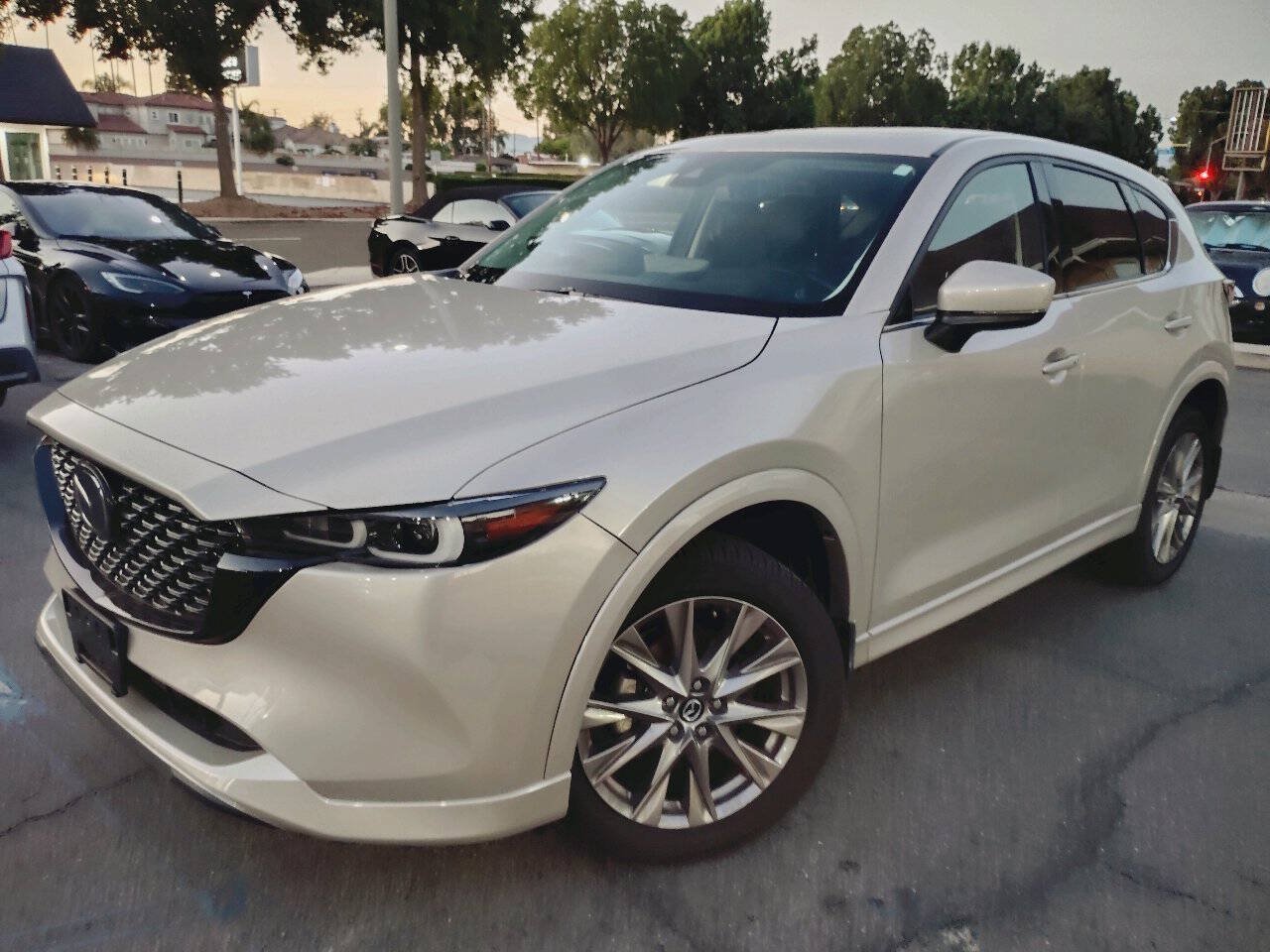 Used 2024 MAZDA CX-5 AWD 2.5 S w/ Premium Plus Pkg image 3